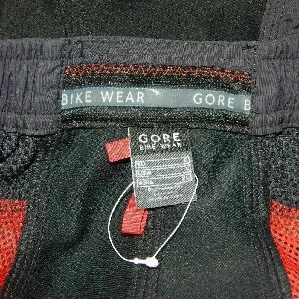 Gore Bike Wear Men’s Countdown Shorts Size Large Gray Black Mesh Zip Pockets